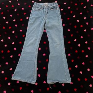 lightwashed flare jeans